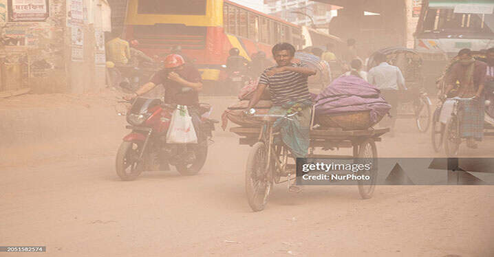 ‘খুবই অস্বাস্থ্যকর’ আজ ঢাকার বাতাস