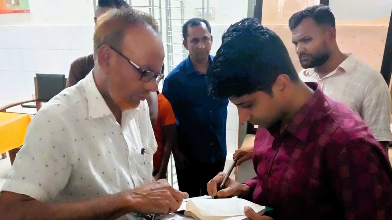 হাসপাতালে ছদ্মবেশে অভিযানে, দালালচক্রের দুই সদস্যের জরিমানা ও চিকিৎসকদের বিরুদ্ধে ক্ষোভ